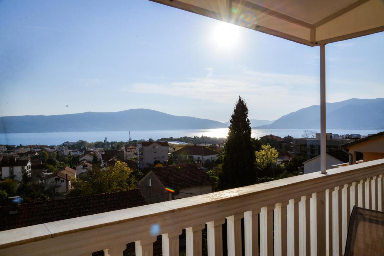 Iker Apartments Tivat Exteriér fotografie