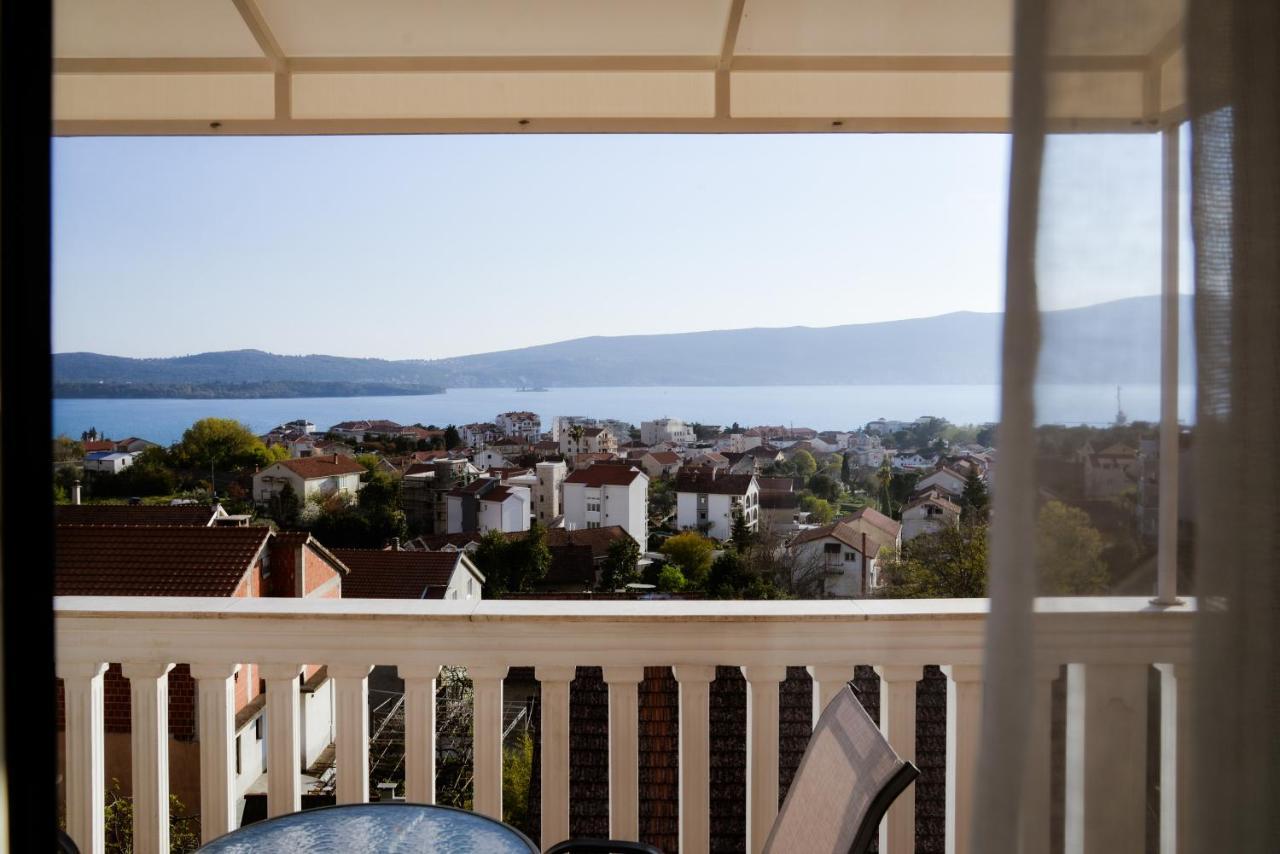 Iker Apartments Tivat Exteriér fotografie