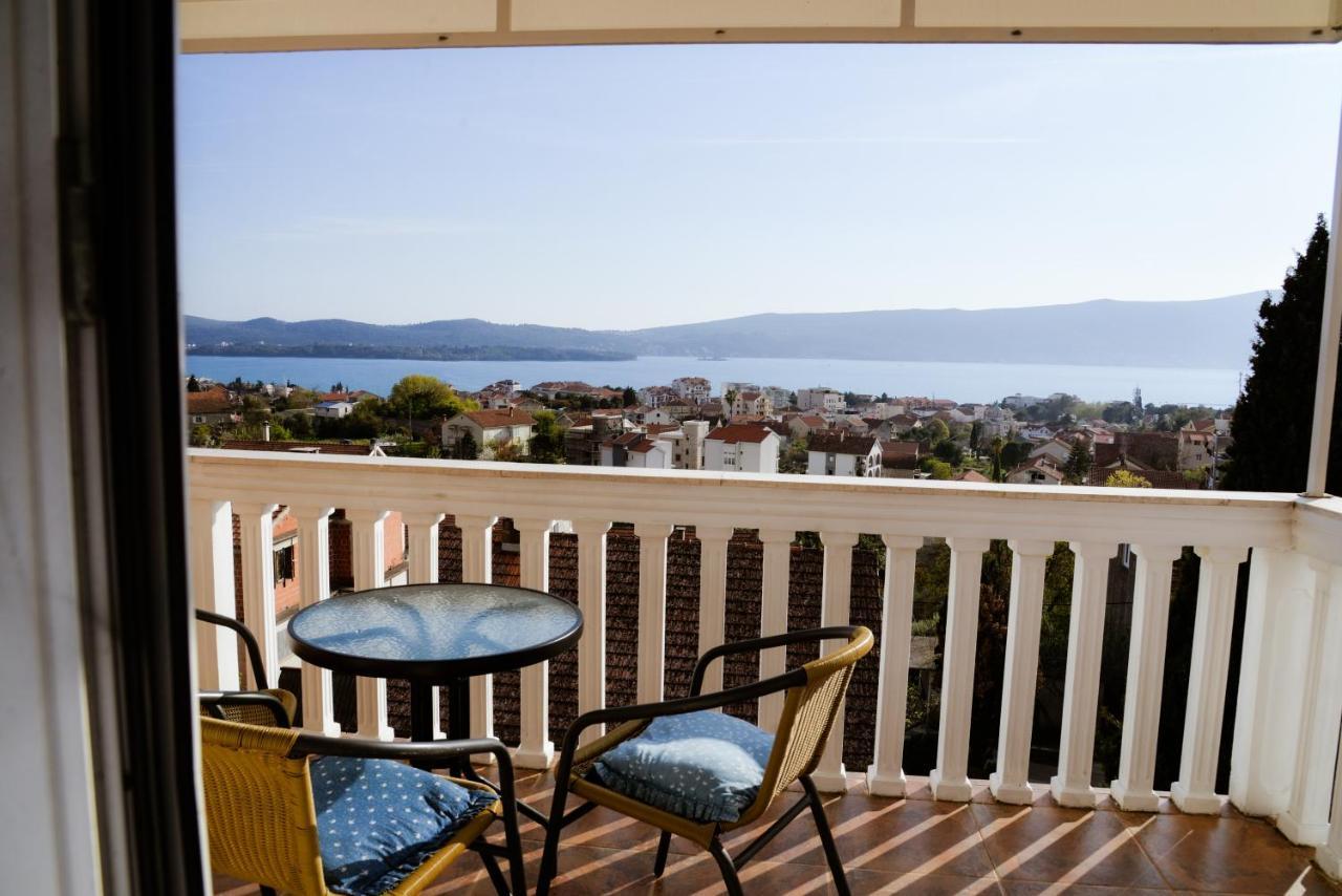 Iker Apartments Tivat Exteriér fotografie